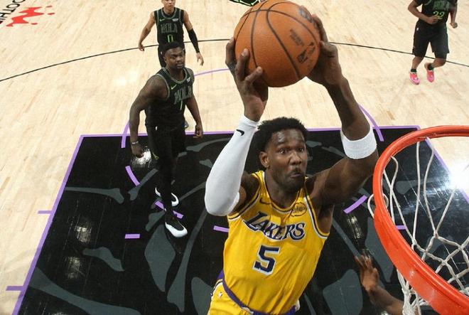 稍微多給點出手機會，湖人內線支柱的積極性馬上就上來了？