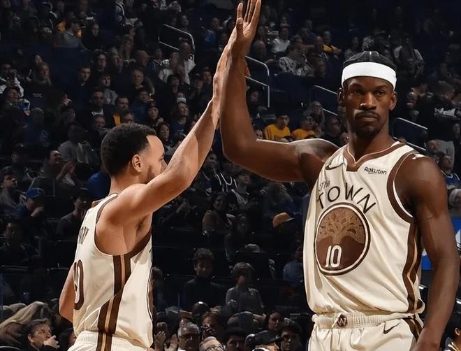 勇士137-103國王迎4利好！巴特勒帶替補太強，3將找到最佳狀態！