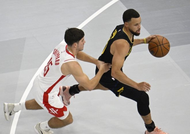 轟下27分，再砍31分，從局外人打成球隊(duì)核心！哈登貢獻(xiàn)確實(shí)很大