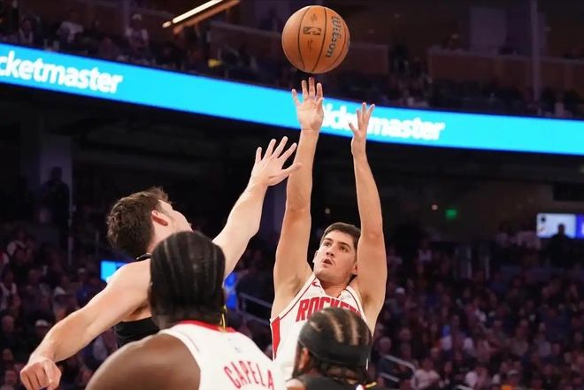 后生可畏！庫里面對菜鳥7號秀僅得9分，今日再次被21歲謝潑德打爆