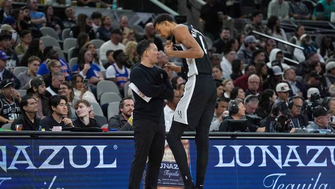 輸灰熊后，馬刺主帥似乎透露了文班亞馬能否出戰湖人的信息