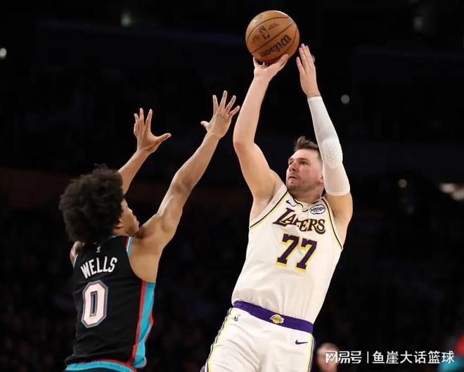 NBA最新排名出爐！湖人升至第3，衛冕冠軍兩隊大爆冷，勇士被甩開