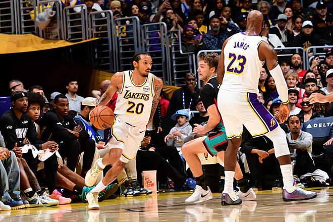 一不小心就會(huì)打出災(zāi)難表現(xiàn)，湖人后場(chǎng)新星的狀態(tài)真是太不穩(wěn)定了？