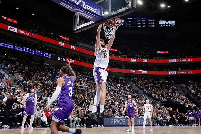 雖然效果沒(méi)有那么糟糕，但湖人還是應(yīng)該謹(jǐn)慎使用這位內(nèi)線老將？