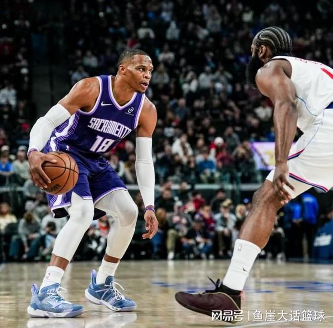 41分大勝！哈登21分10罰，倫納德33+5全隊第一，威少12+4不滿吹罰