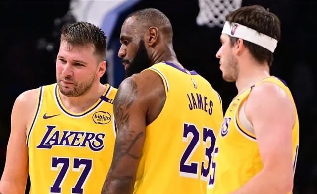 詹東里三巨頭合砍80分！ 湖人憑什么干到西部第2？