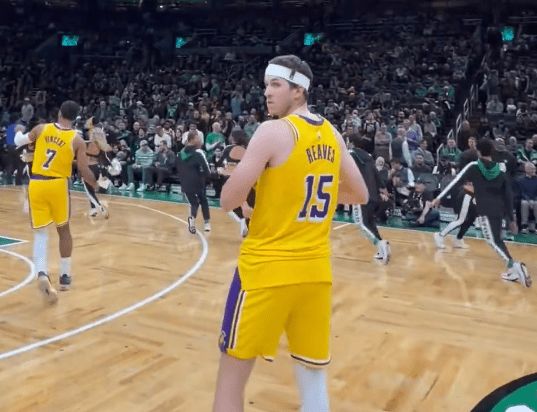 里夫斯36+8獨木難支湖人不敵凱爾特人 布朗30+8+8