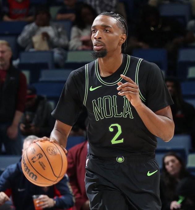 记者：湖人特别喜欢赫伯特-琼斯，后者普遍被认为值两个首轮