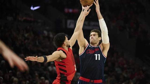 關鍵一戰！快船沖4連勝：哈登斗CC，小卡需爆發，活塞有一缺陷