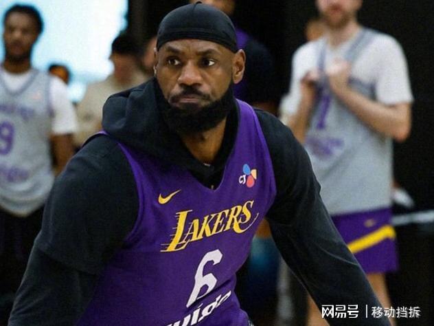 內線得分74-44！照目前這架勢來看，湖人應該要俯沖西部附加賽了