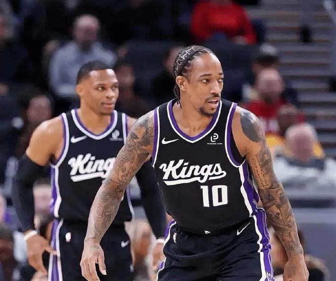 明明是學霸，卻選擇打籃球，二輪秀卻場均10+6，已成球隊非賣品！