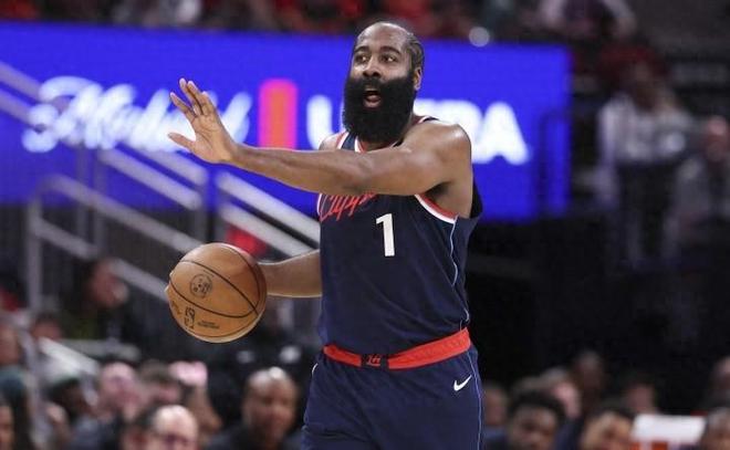 战湖人快船变阵！哈登火线复出，2人正被挖角，旧将炮轰混乱根源