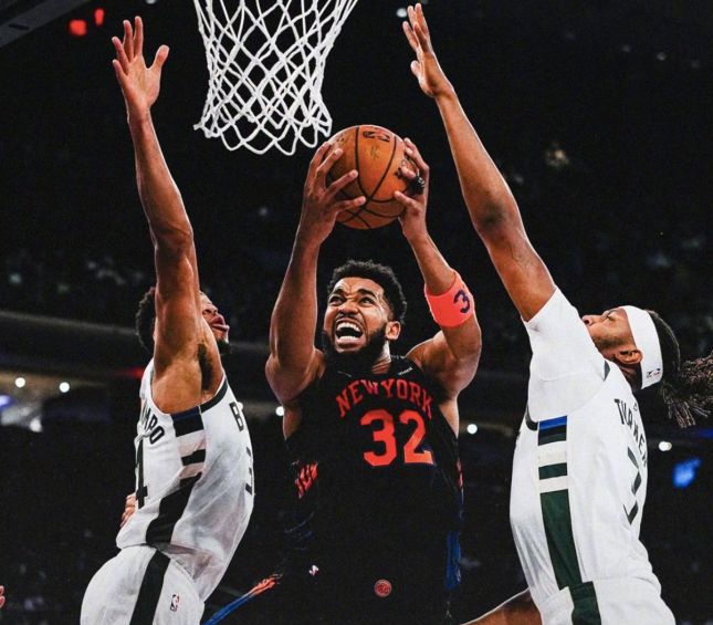 衛(wèi)冕冠軍提前出局！字母哥30+15+8無(wú)力回天，布倫森37分帶隊(duì)逆襲