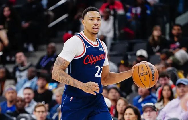 成熟度其實(shí)相當(dāng)驚人，可惜快船側(cè)翼新星一直沒(méi)有得到足夠信任？