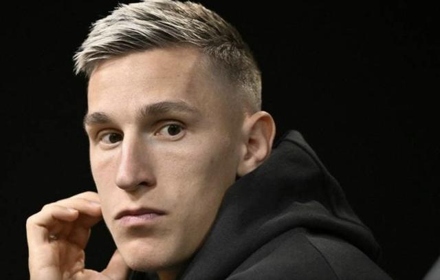 德媒：施洛特貝克可能在踢曼城時複出；迪朗維爾隨一線隊訓練