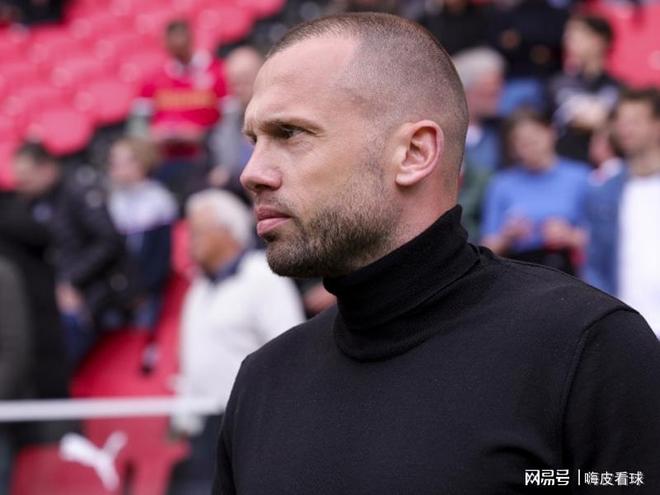 官宣！歐洲豪門主帥下課，曼聯兩名冠軍主帥，有望下輪歐冠碰麵