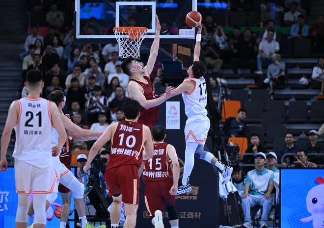 超級爆冷！餘嘉豪隔扣胡金秋，浙江險勝四川進決賽