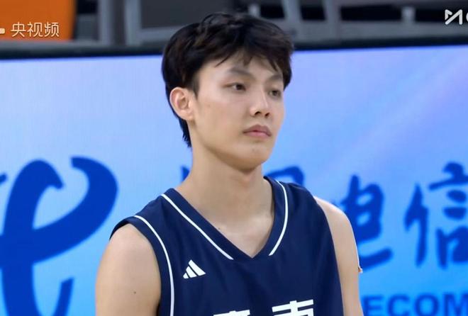 廣東42分大勝晉級四強，杜潤旺19+4，焦伯喬15+9胡明軒14+6