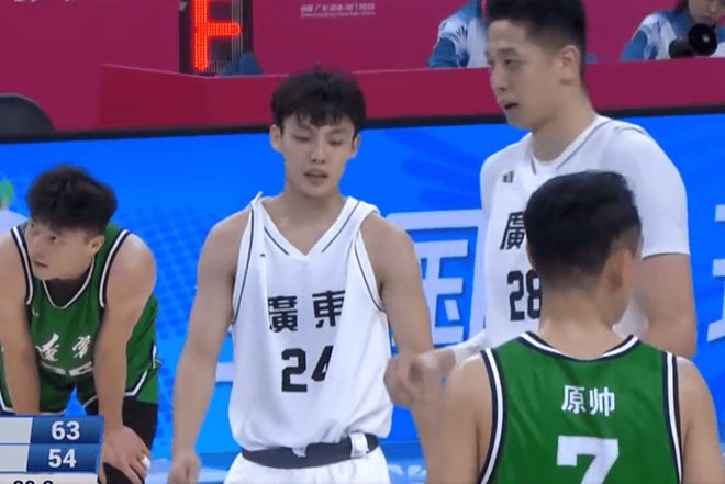 廣東19分大勝遼籃！黑白矮轟35+16+9，沈梓捷砍15+14，趙繼偉傷退