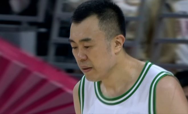 5分16板！韓德君最後動作催淚球迷，億萬粉絲哭泣，江湖再無大韓