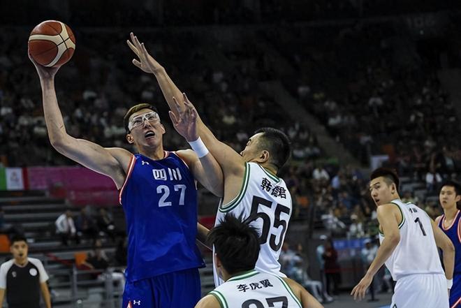 拿600萬頂薪，全場0分0板0助，連續夢遊2場，遼蜜：比高鐵還鐵