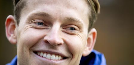 德容：難道我非要去英超才能證明自己的價值嗎？我不這麽認為