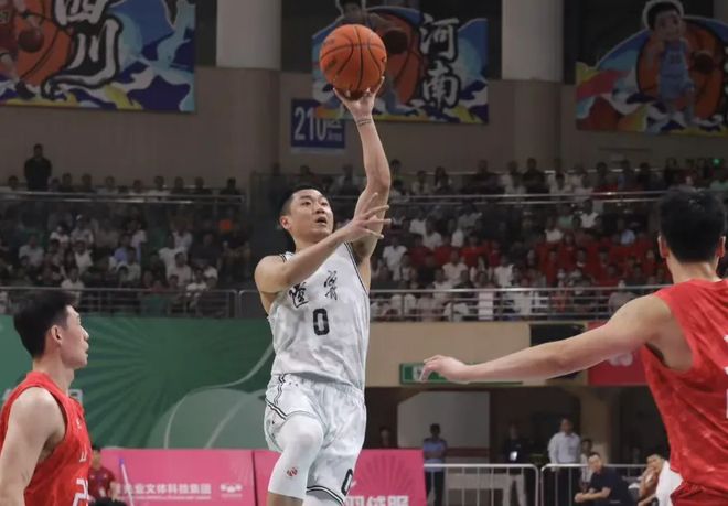 遼寧最有威脅的人！郭士強愛將一戰打服廣東球迷：驚出一身冷汗