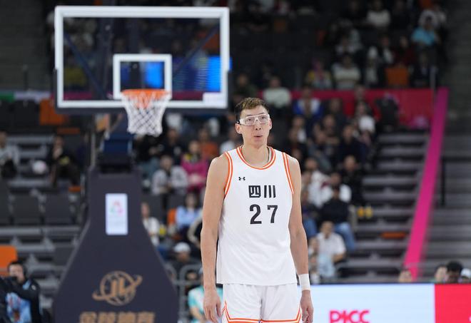 媒體人：若四川拿不到全運會銅牌，周琦將損失120萬人民幣