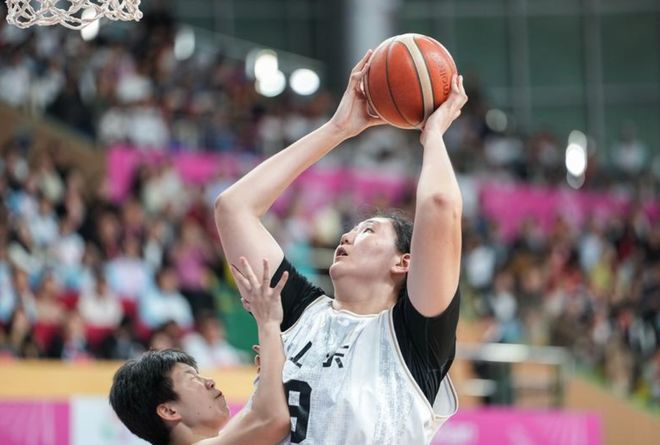 轟31+10奪冠！2米26張子宇統治比賽：女姚明6戰72投68中太瘋狂