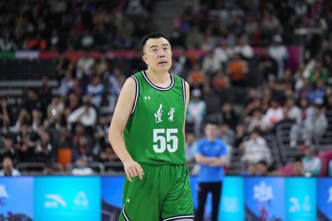 榮耀終章｜18年付出與堅守，韓德君就是遼寧男籃的隊魂