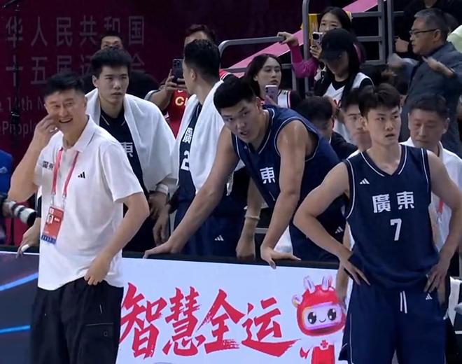 101-65！廣東男籃奪冠，徐傑準三雙，1人0分尷尬，吳前14中1