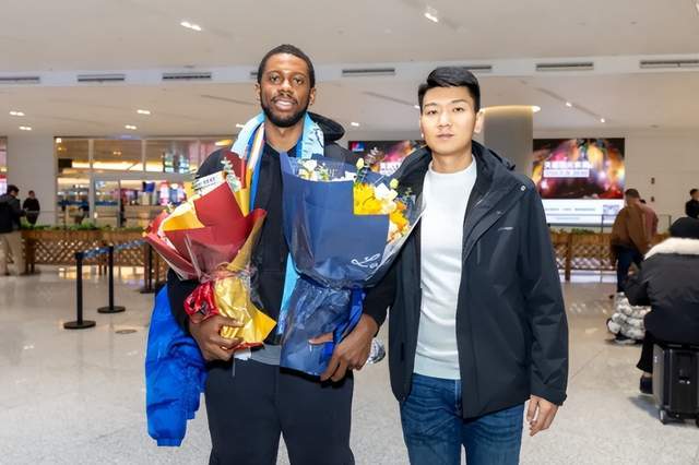 正式官宣！新疆男籃四外援全部就位，劉煒還能率隊衝擊四強嗎？