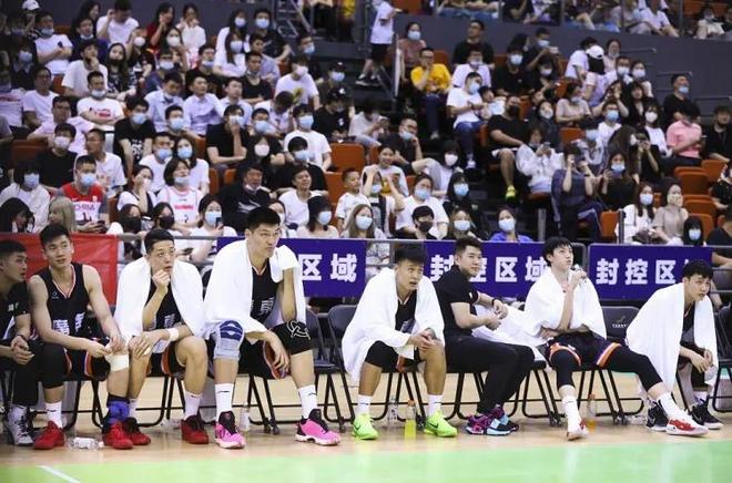 奪冠夜老板陳海濤贏麻了，五筆收入入賬，眾將士獎金必不可少！