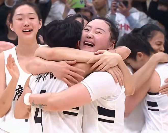 廣東女籃，金牌！2人高光表現成為取勝的關鍵