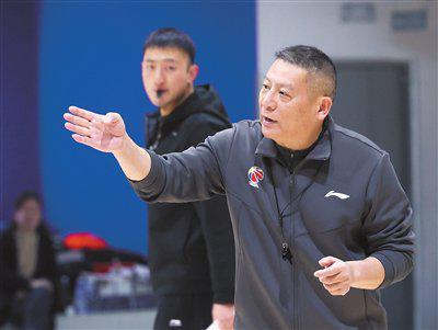 天津男篮全力备战新赛季