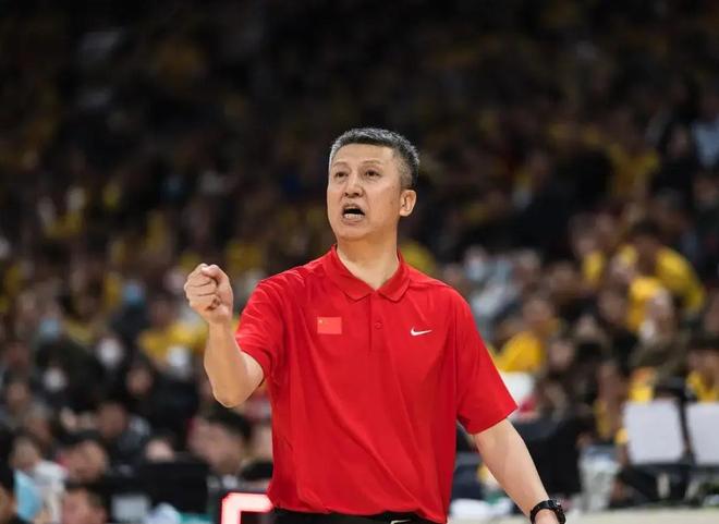 周琦17+15难救主，胡明轩连场0进球张镇麟10中2，韩国轻取男篮