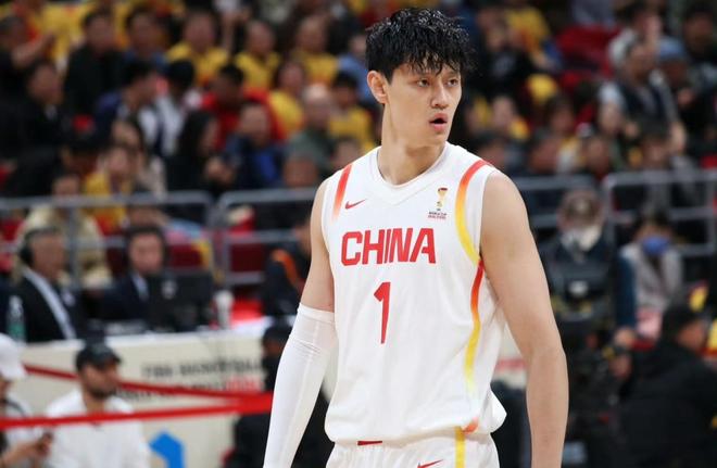 郭士强对他失望至极！曾凡博两战韩国队仅拿2分，再回CBA就废了