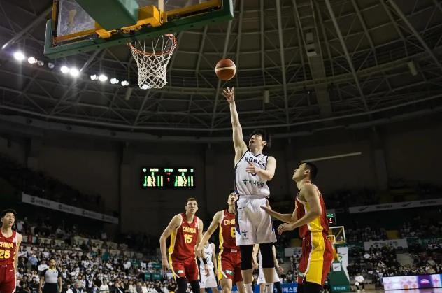 亚洲杯是假象？男篮三因素致连败 可怕的是郭士强暂停布置也没用