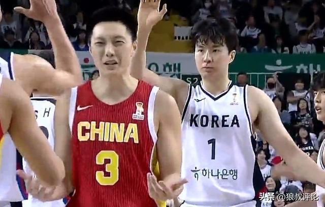 这是什么战术安排？胡明轩单防李贤重被冲爆 韩国主帅点赞惹争议