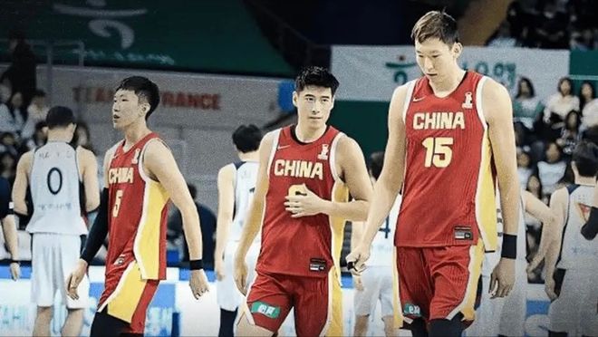 三分差距悬殊！中国男篮又一次倒在外线，无缘世界杯真非危言耸听