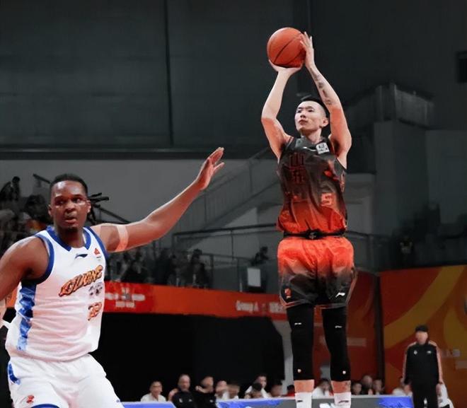 山東102-106廣廈遭1喜3憂！內(nèi)線配置不夠，于德豪+珀塞爾沒(méi)法看！