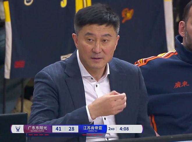 廣東3消息！杜鋒終于認(rèn)清事實(shí)，徐杰打臉郭士強(qiáng)，薩姆納最新傷情