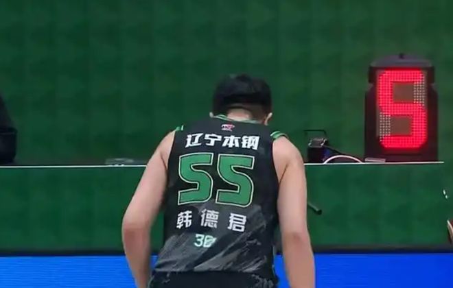 突發(fā)！韓德君暫不希望舉行退役儀式，或與李曉旭一起舉辦？