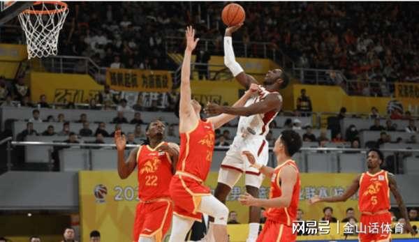 真是好外援！輕松兩雙+各種暴扣+正負值第一，這支球隊冠軍又穩了