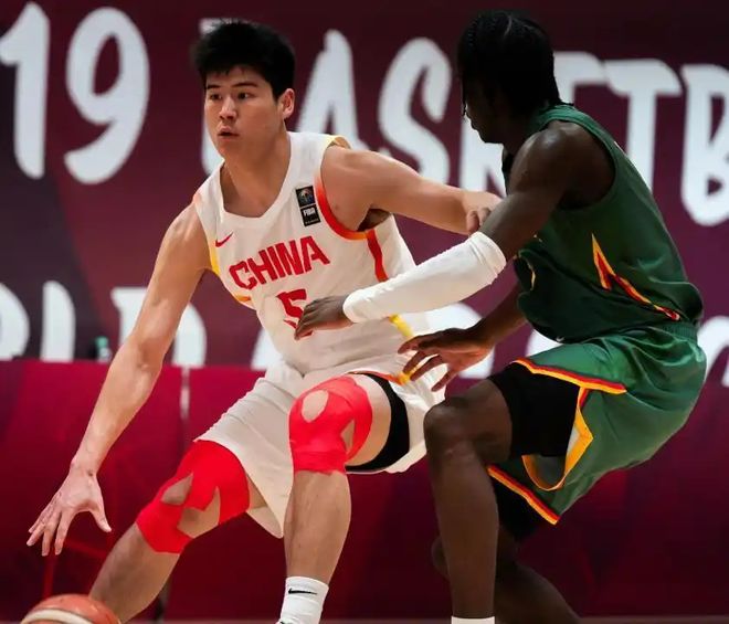 杜鋒樂了！廣東也有自己的“李花兄弟”，球迷：終于告別番薯時代