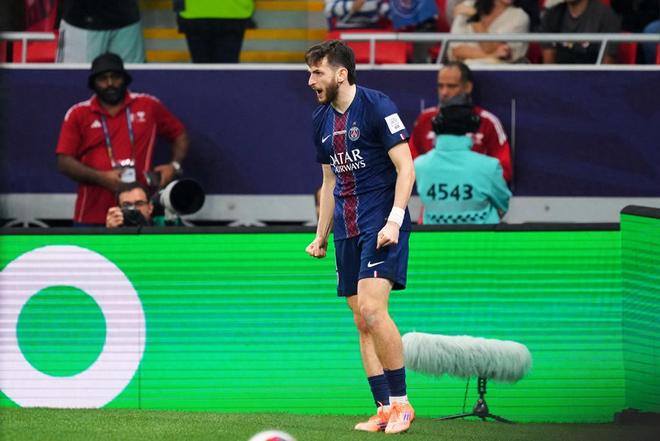 3-2！登貝萊失點，門將一戰封神，大巴黎加冕6冠王，比肩巴薩拜仁