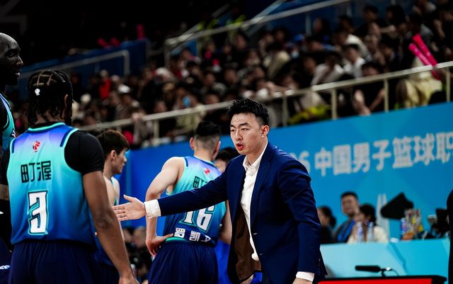 CBA新賽季最大黑馬！爆冷贏兩場，常年倒數今年蛻變衝擊季後賽