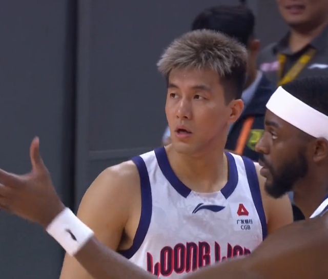 郭艾倫半場拿到7分4籃板1助攻！CBA廣東德比：廣州半場落后8分