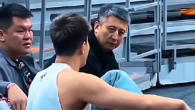 郭艾倫7+4+1！徐杰9+2+5,胡明軒3+2+3,徐昕4+2,廣東宏遠55-47廣州