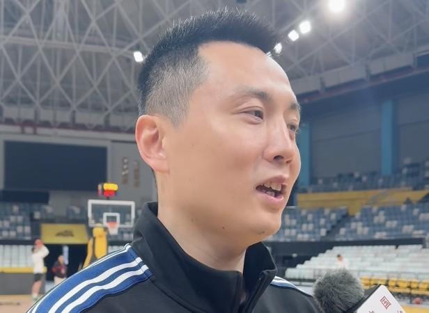 盧偉：全隊上下現在非常團結，今晚要以低姿態去拚衛冕冠軍